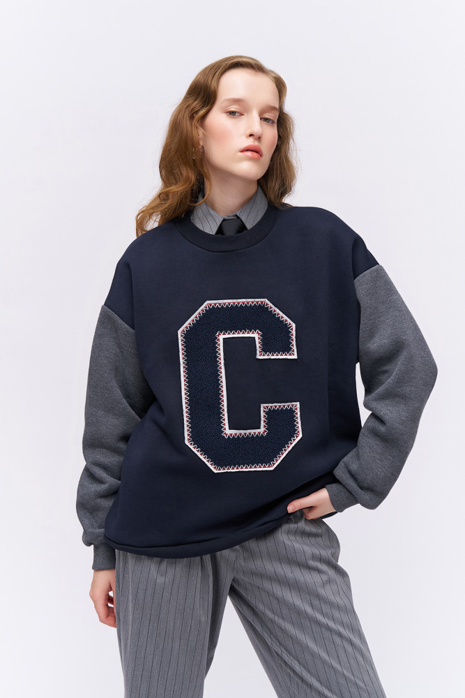 Quzu Keçe Baskı Detaylı Sweatshirt Lacivert görsel 4