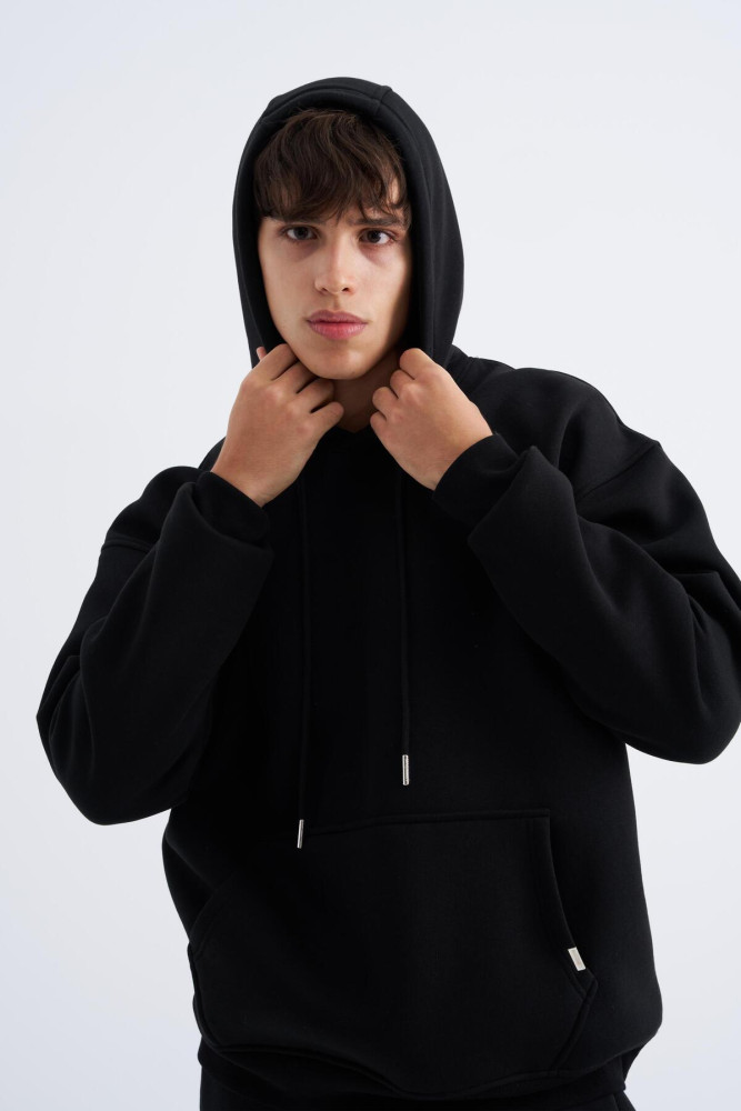 Erkek Basic Kapüşonlu Oversize Siyah Sweatshirt görsel 3