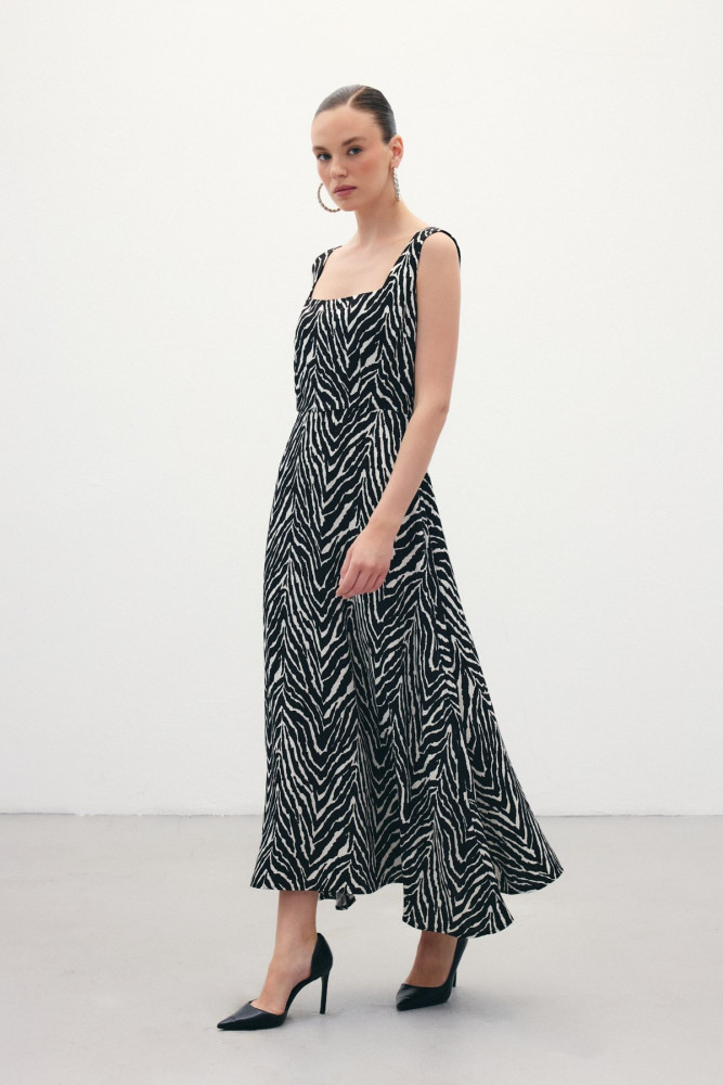 Kare Yaka Zebra Desenli Elbise - Siyah