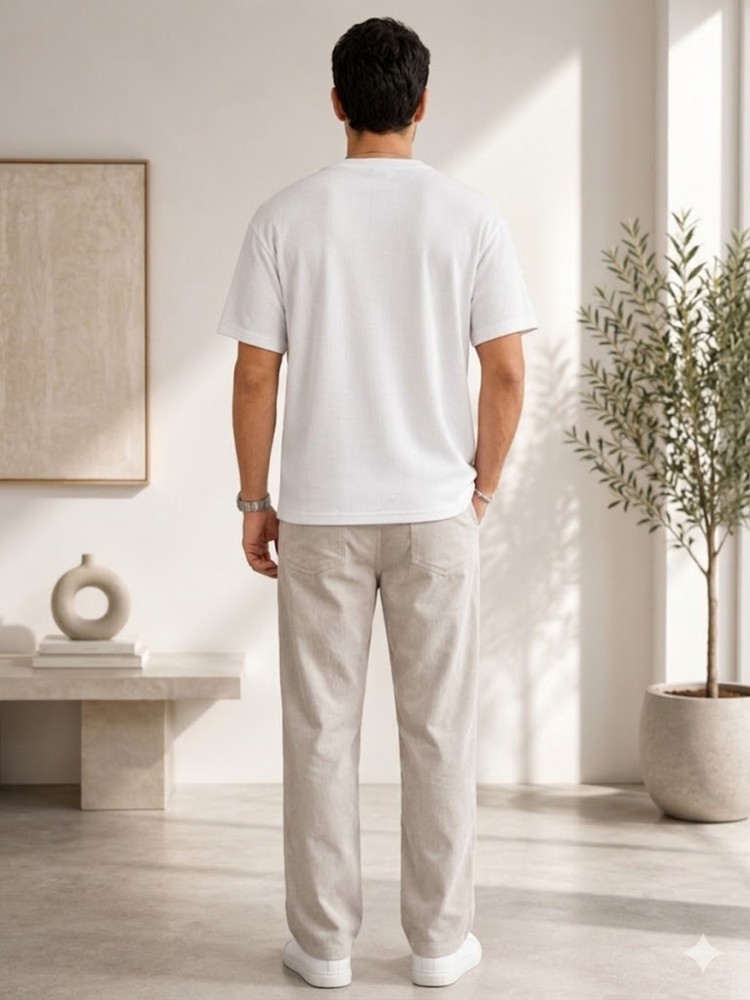 Erkek Beyaz Bisiklet Yaka Basic T-Shirt görsel 3