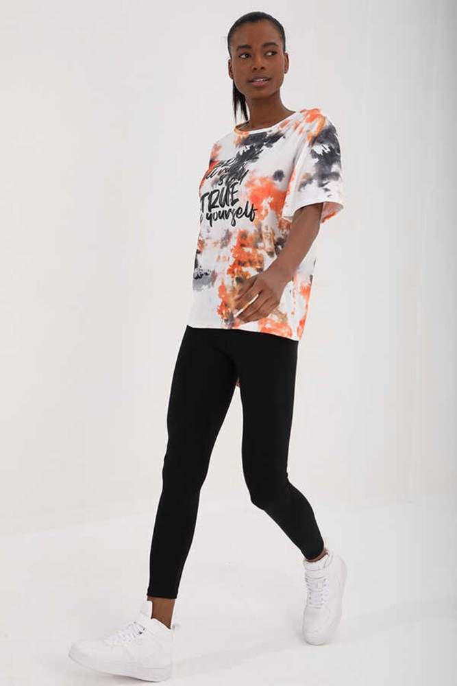 Kadın Beyaz Bisiklet Yaka T-Shirt görsel 3