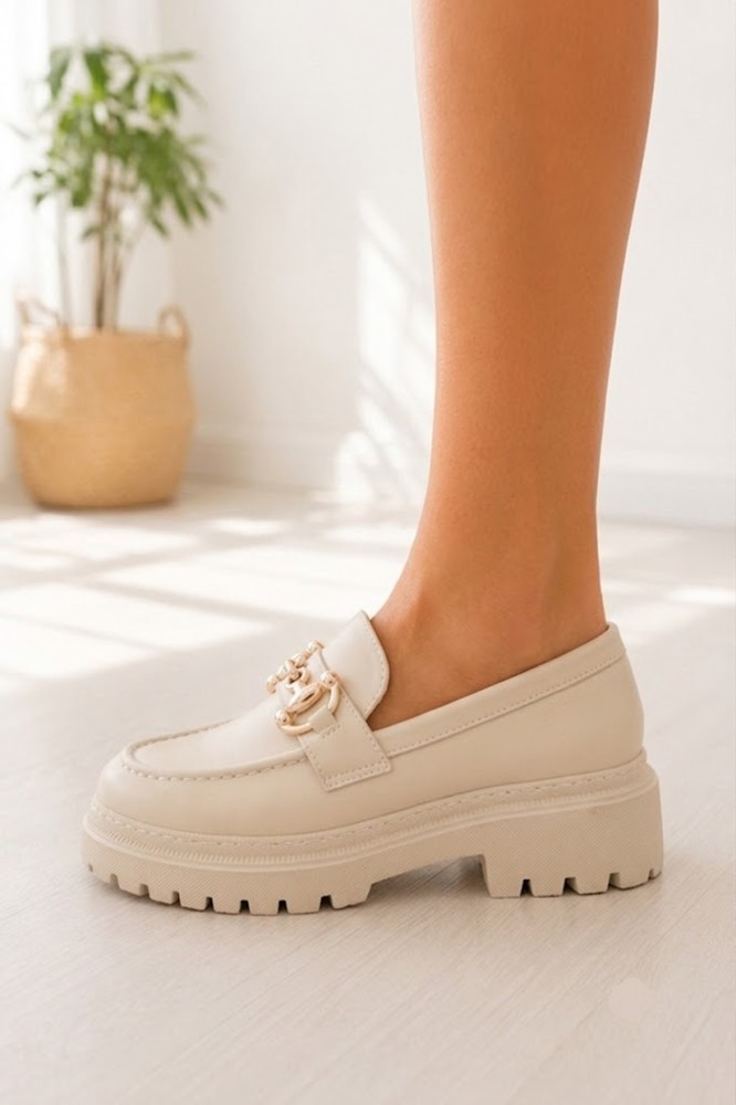 Kadın Bej Loafer Tokalı Ayakkabı görsel 2
